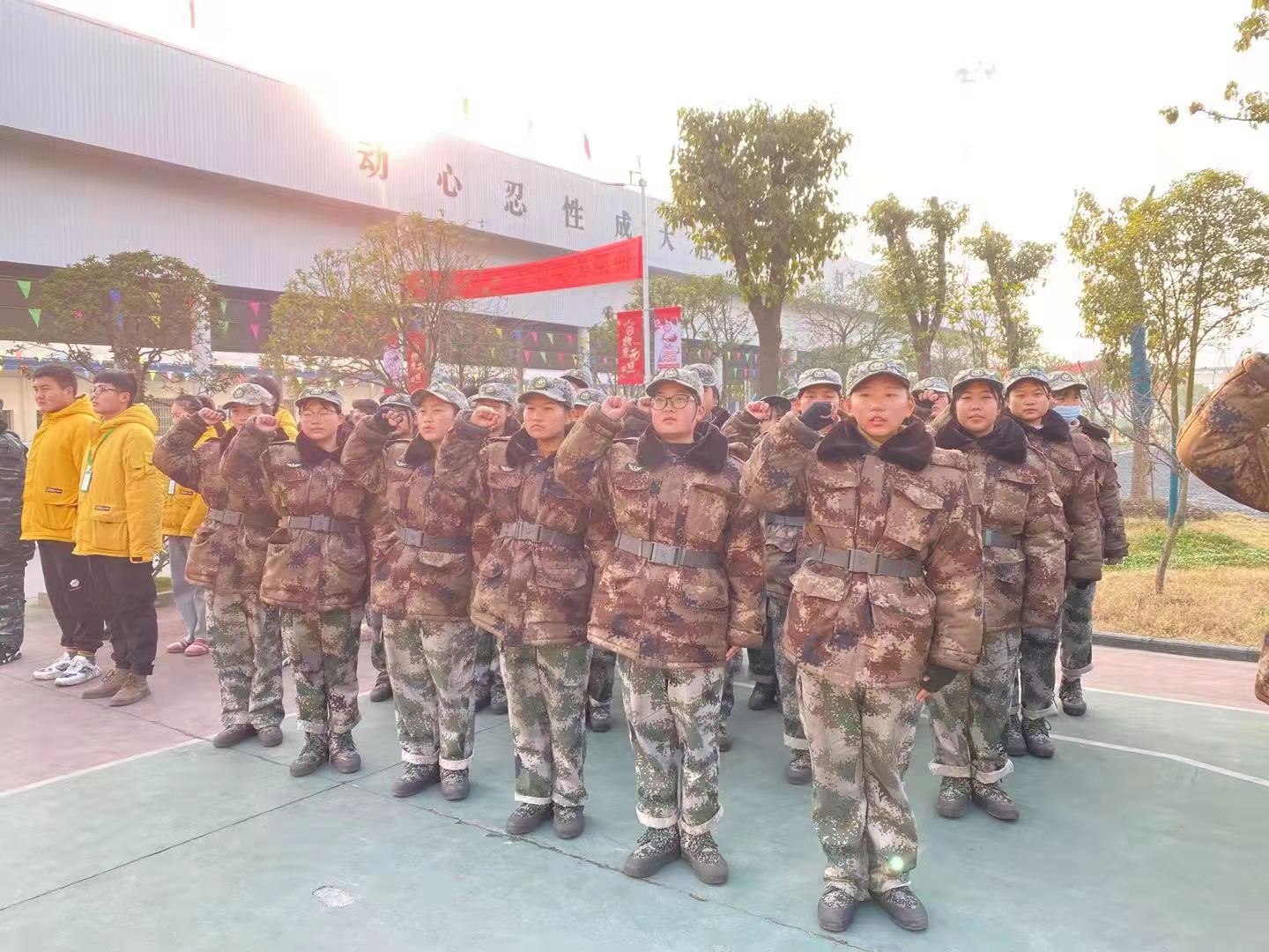 與孩子相處，如何避免為你好式冷暴力？