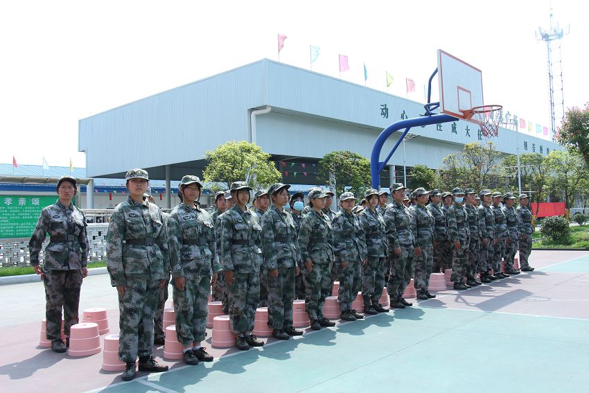 小孩有點厭學怎么辦？怎么防止孩子厭學(圖1)