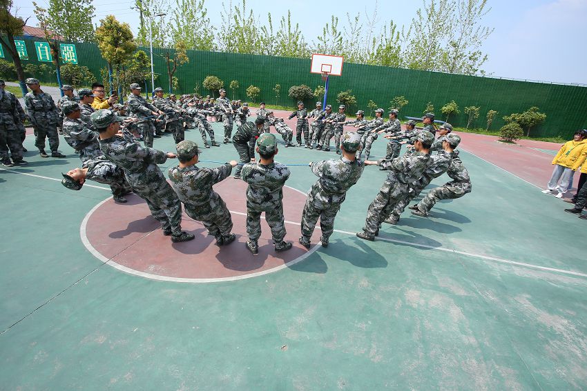 女兒不愿意上學(xué) 家長(zhǎng)要重視心理問(wèn)題