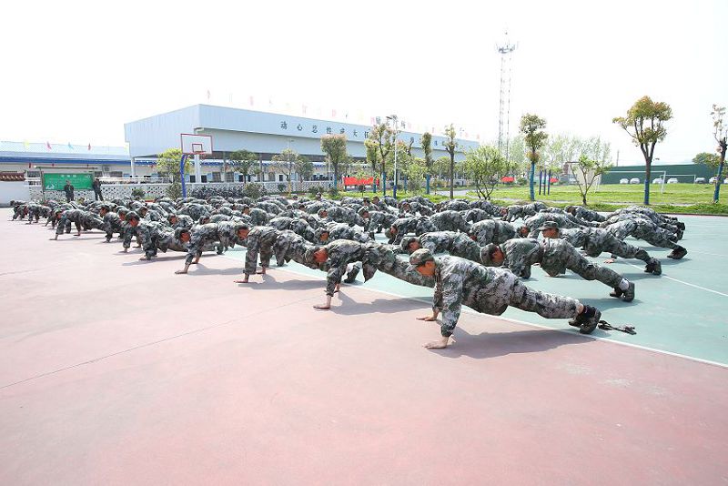 如何管教叛逆調(diào)皮的孩子？