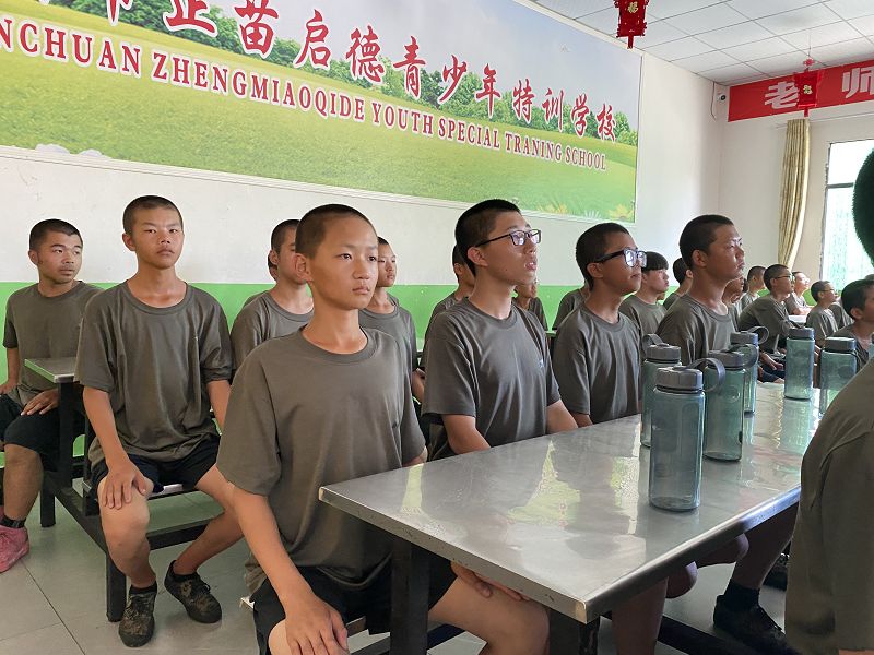 家有叛逆孩，父母首先要自己改變